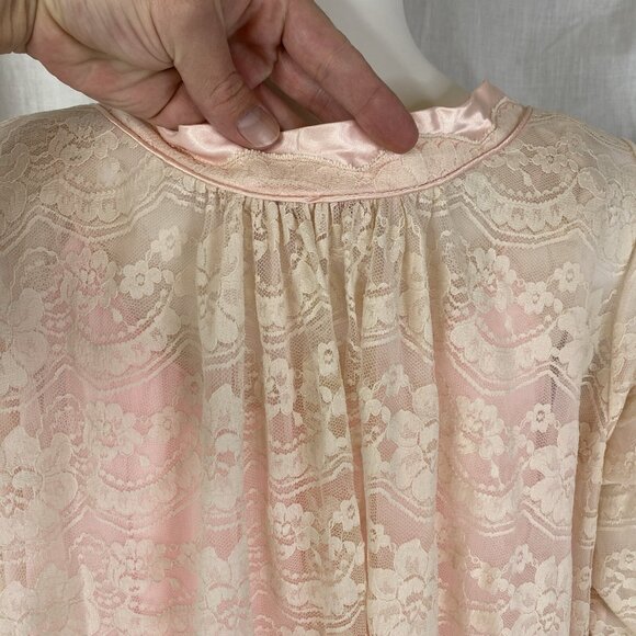 VTG PEIGNOIR SET ROBE GOWN INTIME DOUBLE CHIFFON NYLON Négligée Pink Cream Lace - Picture 8 of 16